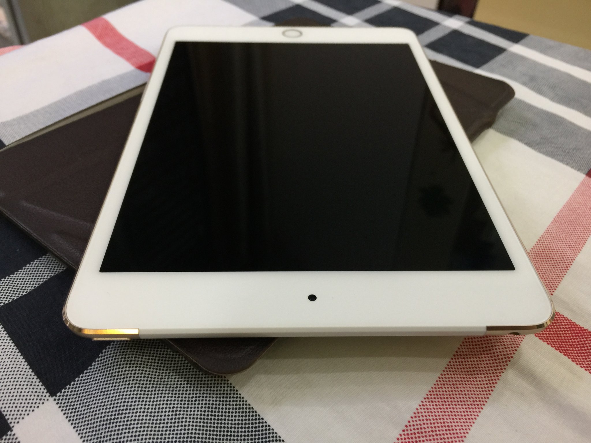 Ipad Mini 3 Gold 16gb Bản 4G Đẹp Nguyên Bản Không Lỗi Lầm