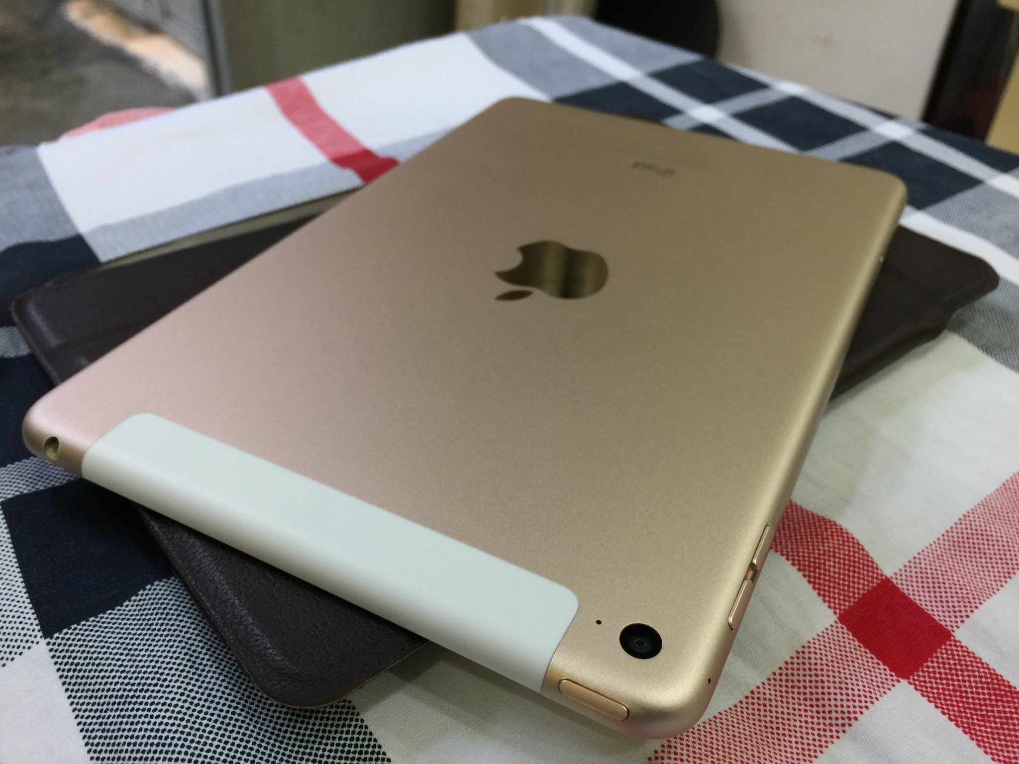 Ipad Mini 3 Gold 16gb Bản 4G Đẹp Nguyên Bản Không Lỗi Lầm