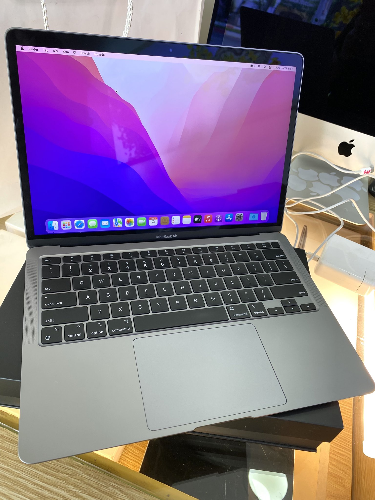 MACBOOK AIR M1 RAM 16GB / SSD 256GB HÀNG MỸ SẠC 4 LẦN APPLE CARE PLUS 6