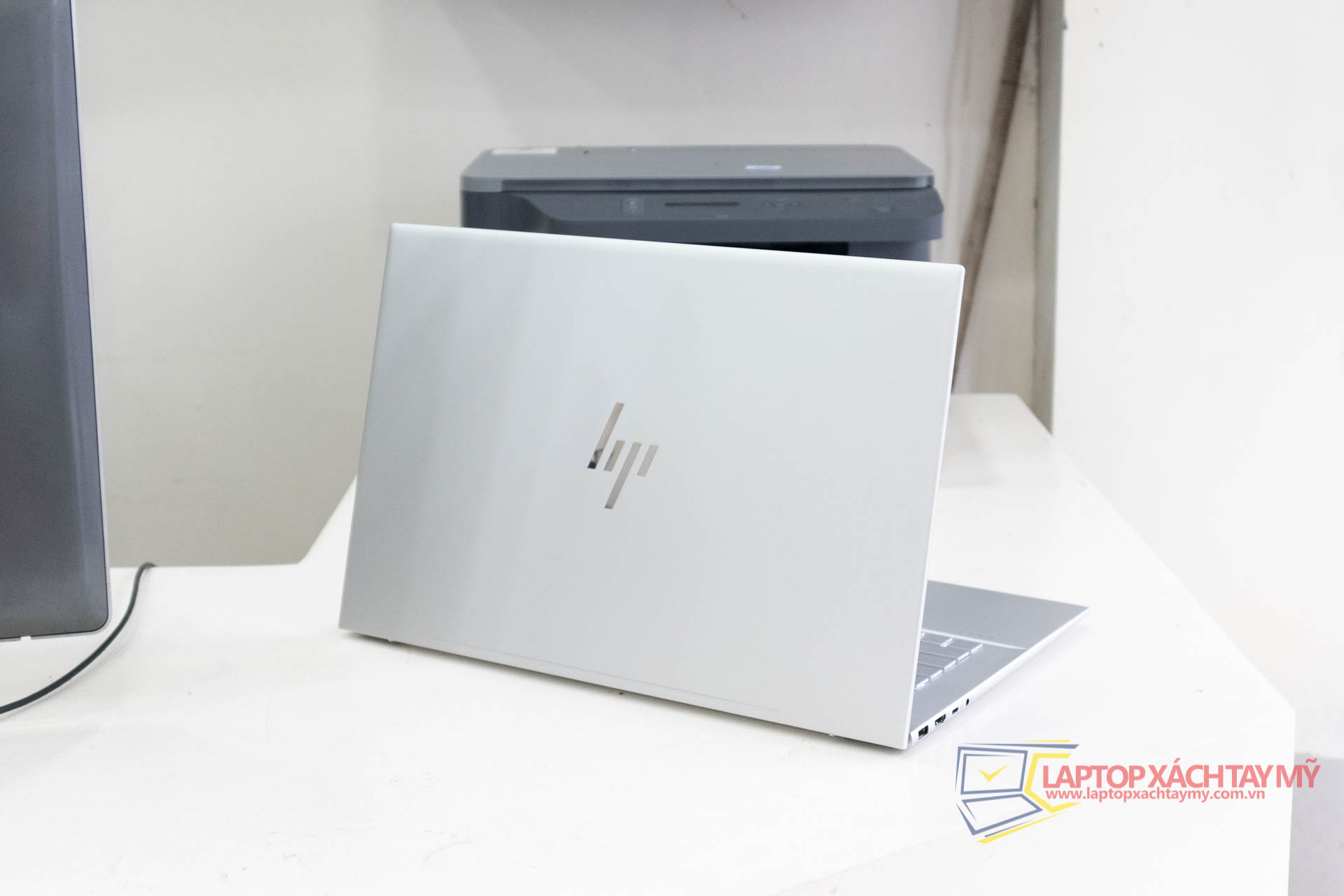 Hp Envy 17 I7 1165g7 Ram 16gb Ssd 512g Nvidia Mx450 2g 17in 4k Vỏ Nhôm Sang Trọng 21 0223