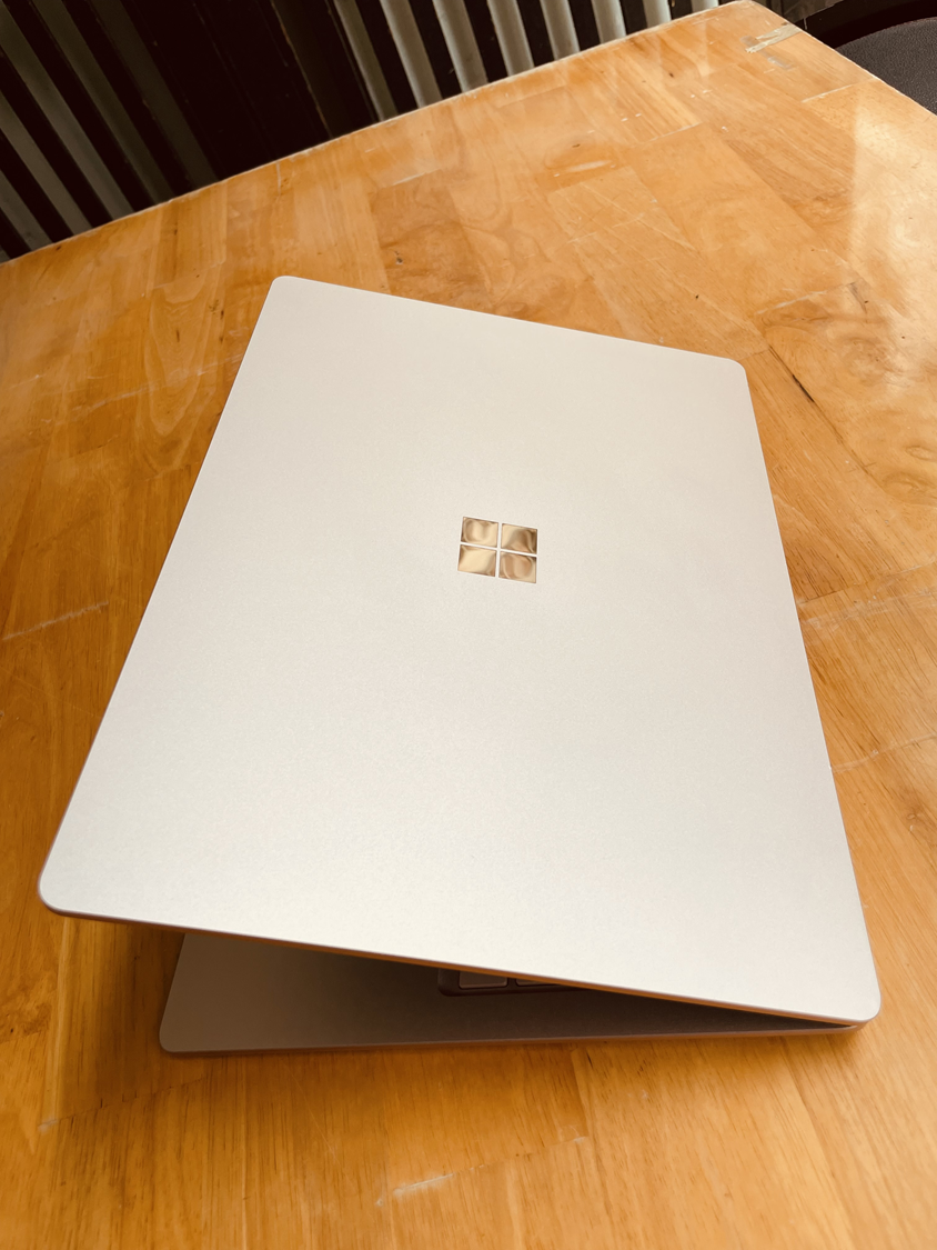 Microsoft Surface Laptop 4 Sandstone (2).png