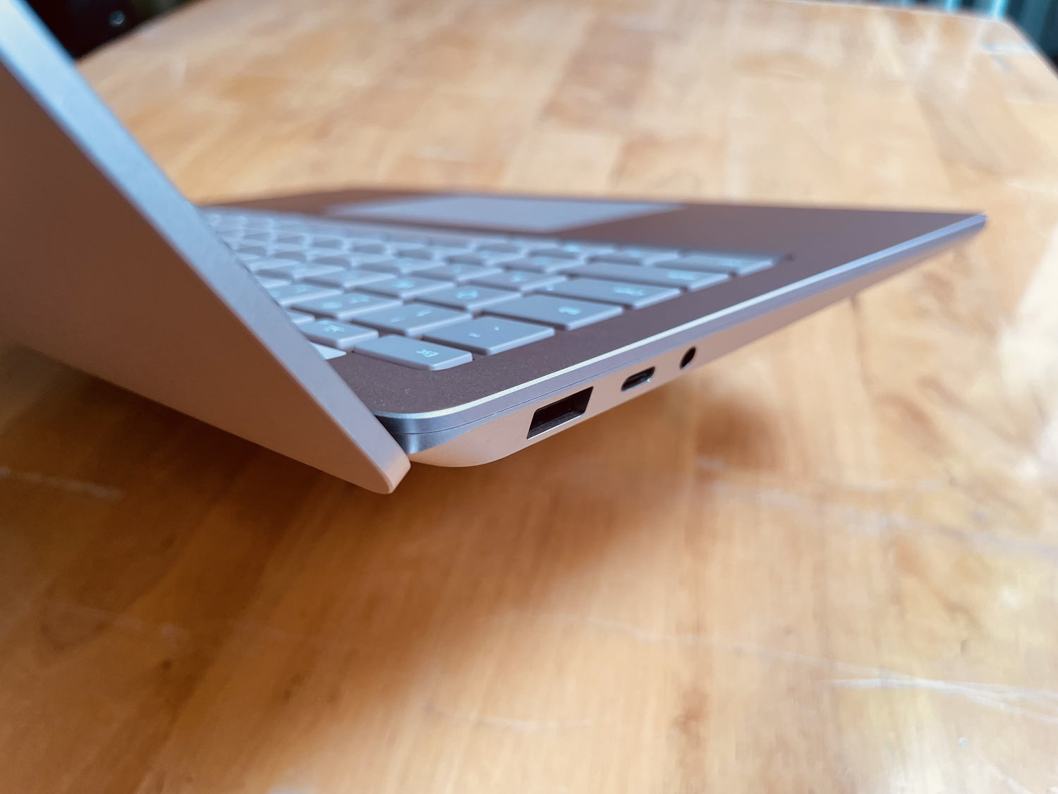 Microsoft Surface Laptop 4 Sandstone (5).png