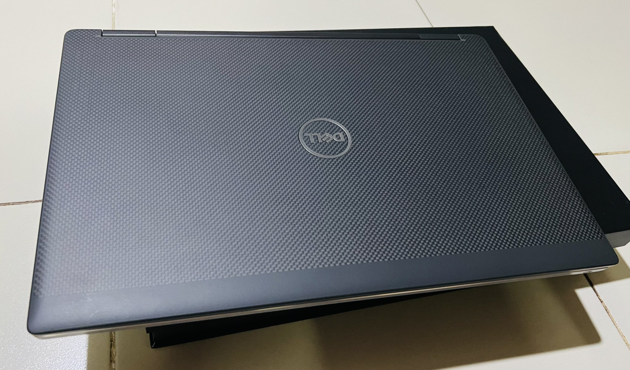 Dell Precision 7540 i7 9850H/Ram 32GB/512GB/RTX 3000 8GB/FHD/98 23