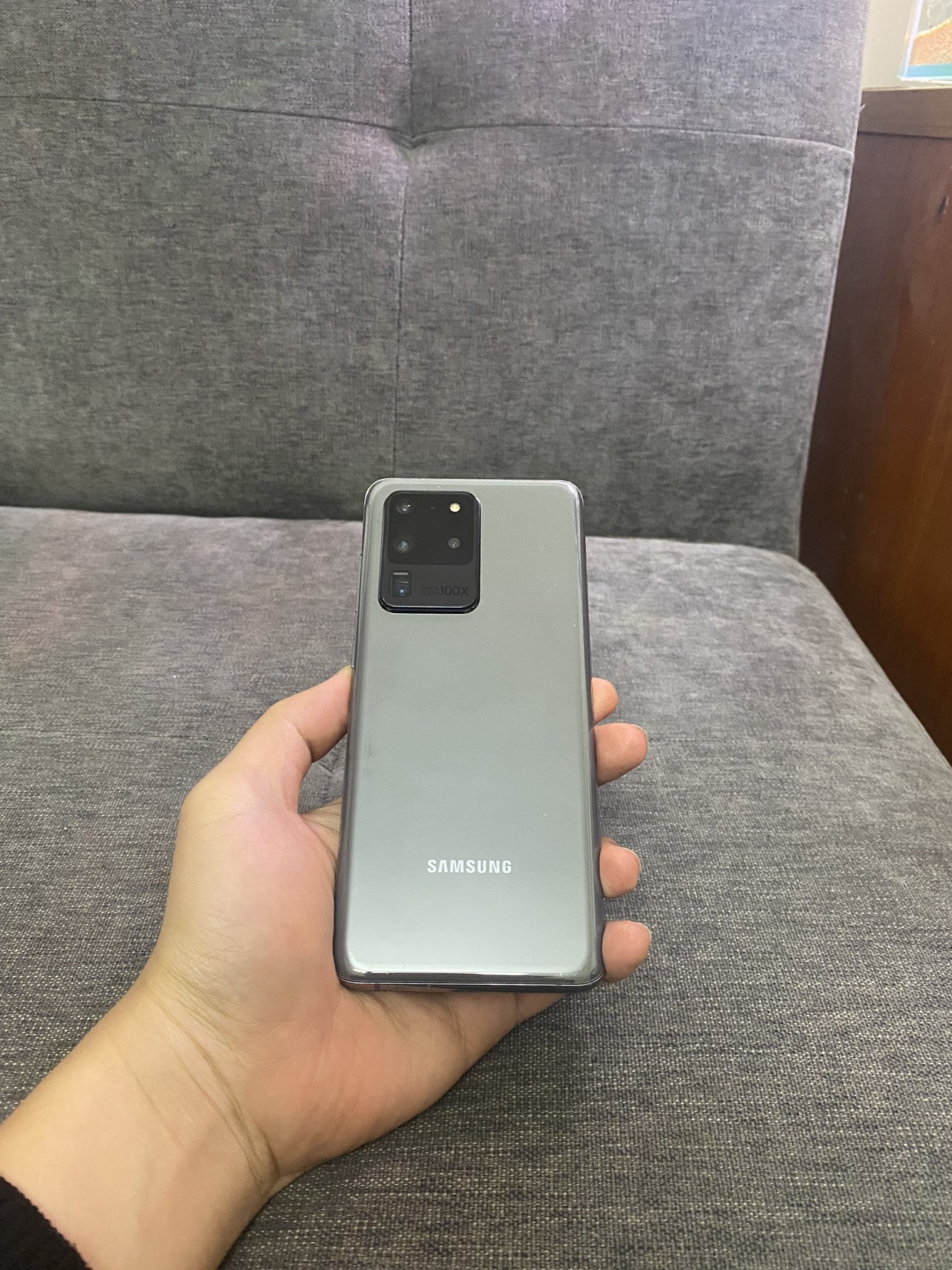 Samsung Galaxy S20 ultra bản Hàn 12 256Gb màu grey 6 500 000đ Nhật tảo