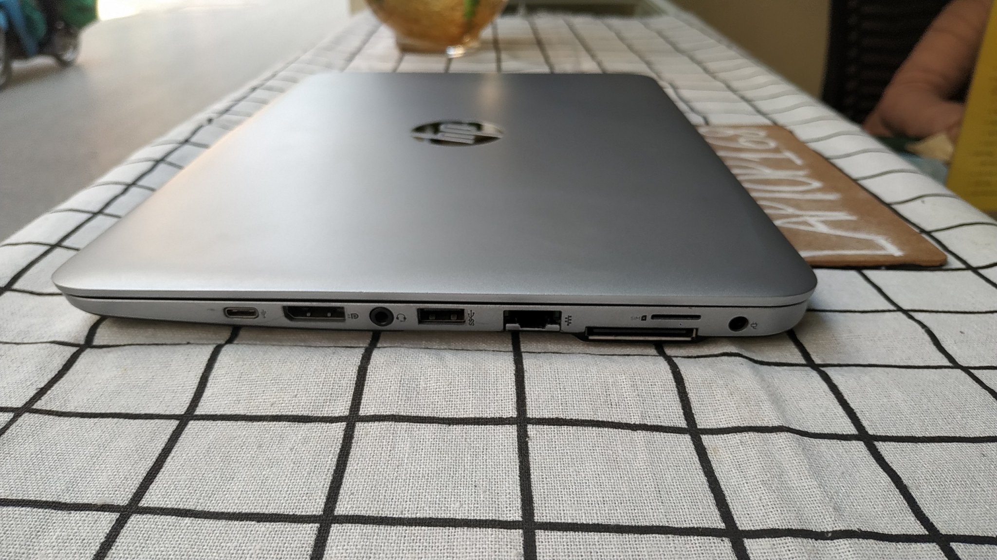 美品 HP Elitebook 820 G3 メモリ16G タッチパネル元箱一式-