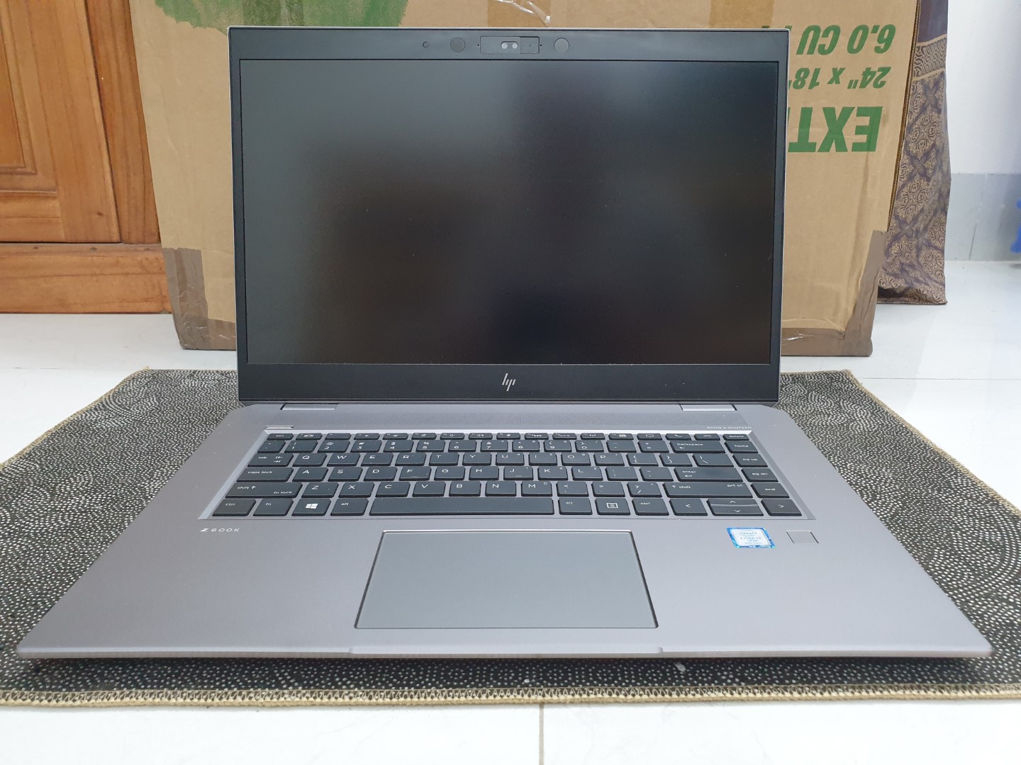 HP ZBook Studio G5 New 99% (Xeon E-2176M, Ram 16G, SSD 512G,4K UHD  DreamColor),giá tốt đ | Nhật tảo