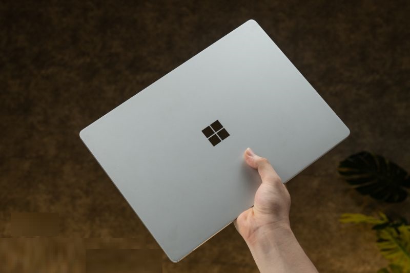 surface laptop 2 còn đáng mua trong năm 2023-10 (1).jpg