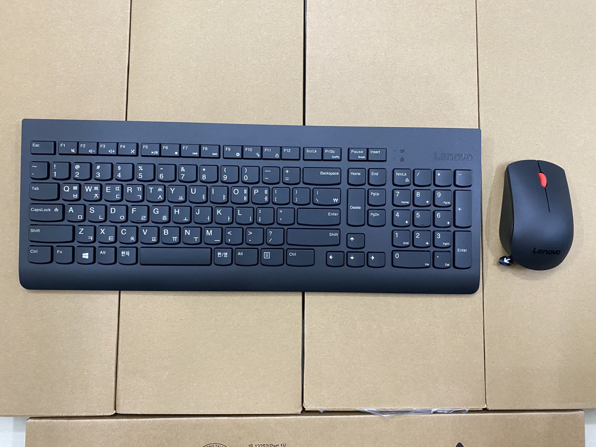 Bán 100 bộ bàn phím chuột không dây hãng lenovo essential wireless