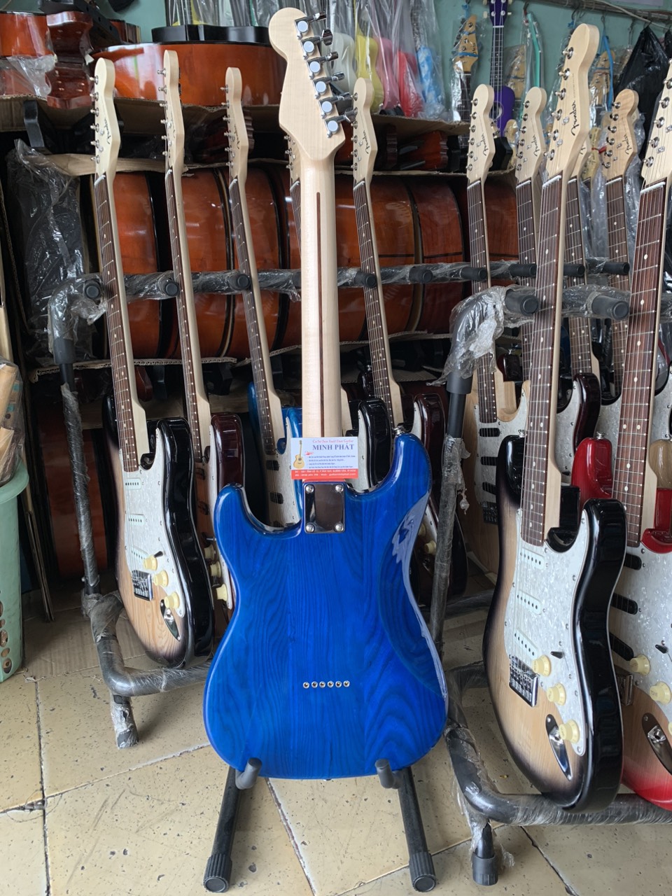 Cửa hàng bán đàn guitar điện chất lượng tại TPHCM - Minh Phát Music - 20
