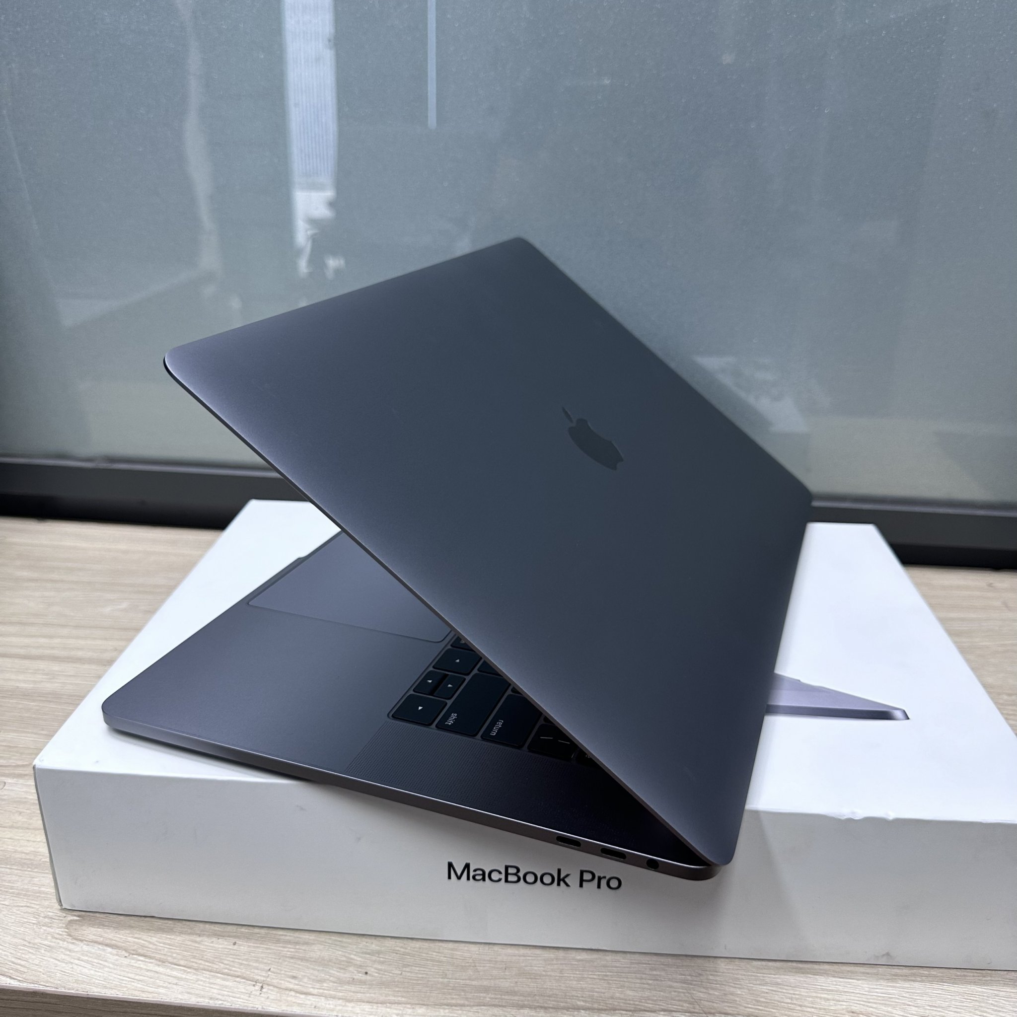 Macbook Pro (15-inch, 2019) i9/Ram 16G/SSD 512G (Touch Bar,Touch ID) mới FULL BOX 20295258_macbook-pro-2019-i9-full-box_4