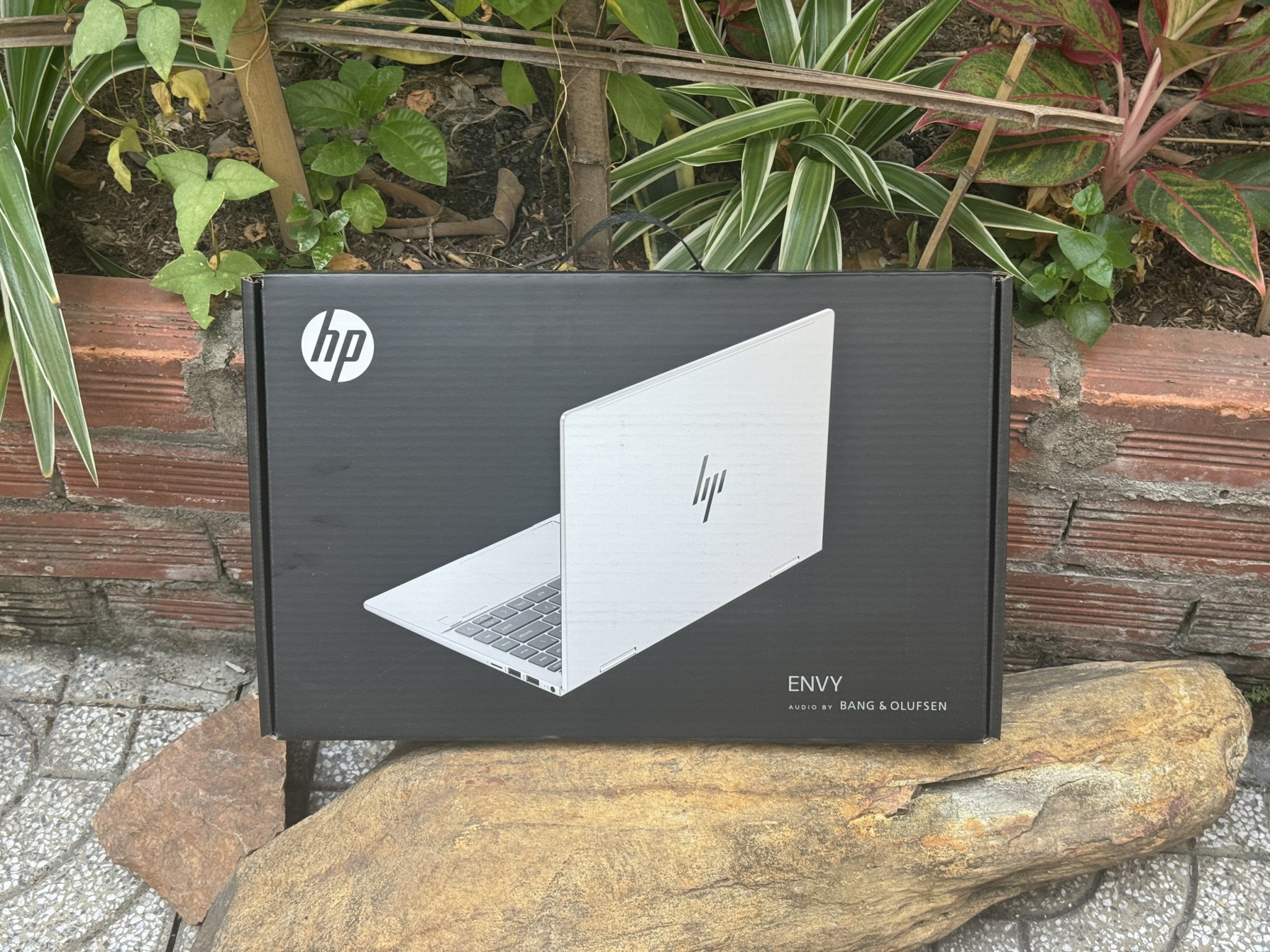  HP Envy x360 2in1 14es0033dx i7 1355U 16GB 1TB SDD / FHD Touch/ new
