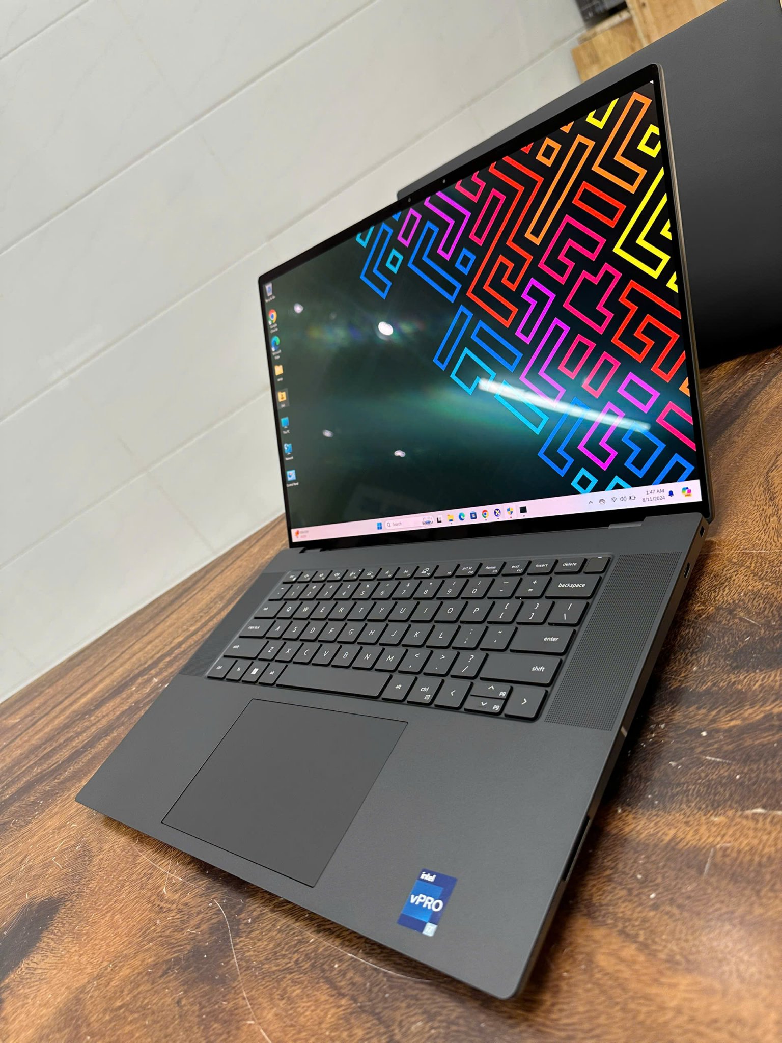 Dell Precision 5680 core i7 LCd 4K Oled Touch anh 3.jpg