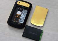 Black-Berry-9930-Golden-Ace-8.jpg